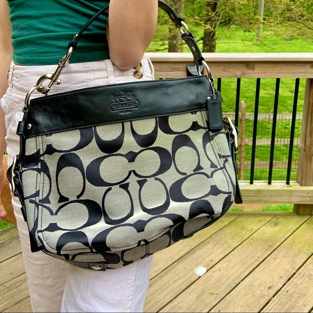 Coach Hobo Signature Jacquard